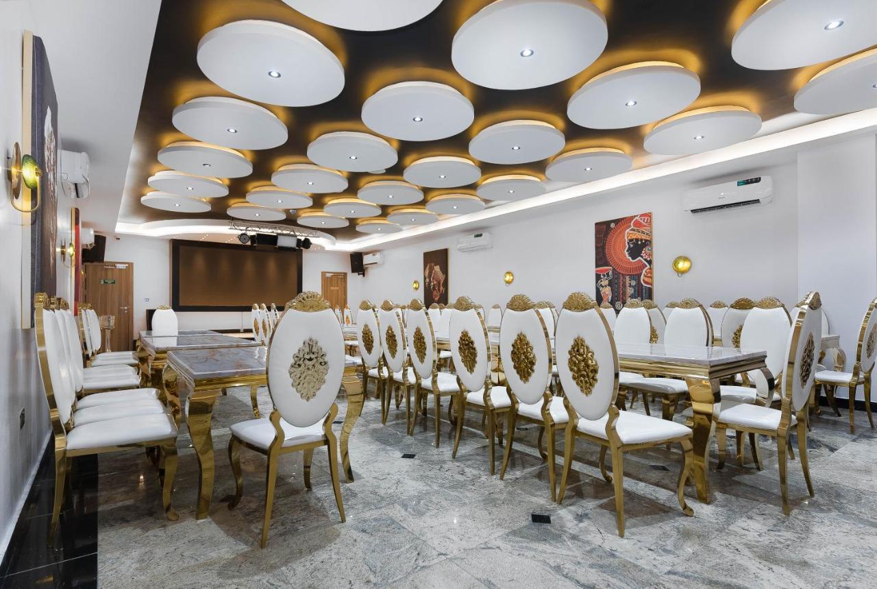 Gta Hotel Ikeja Buitenkant foto