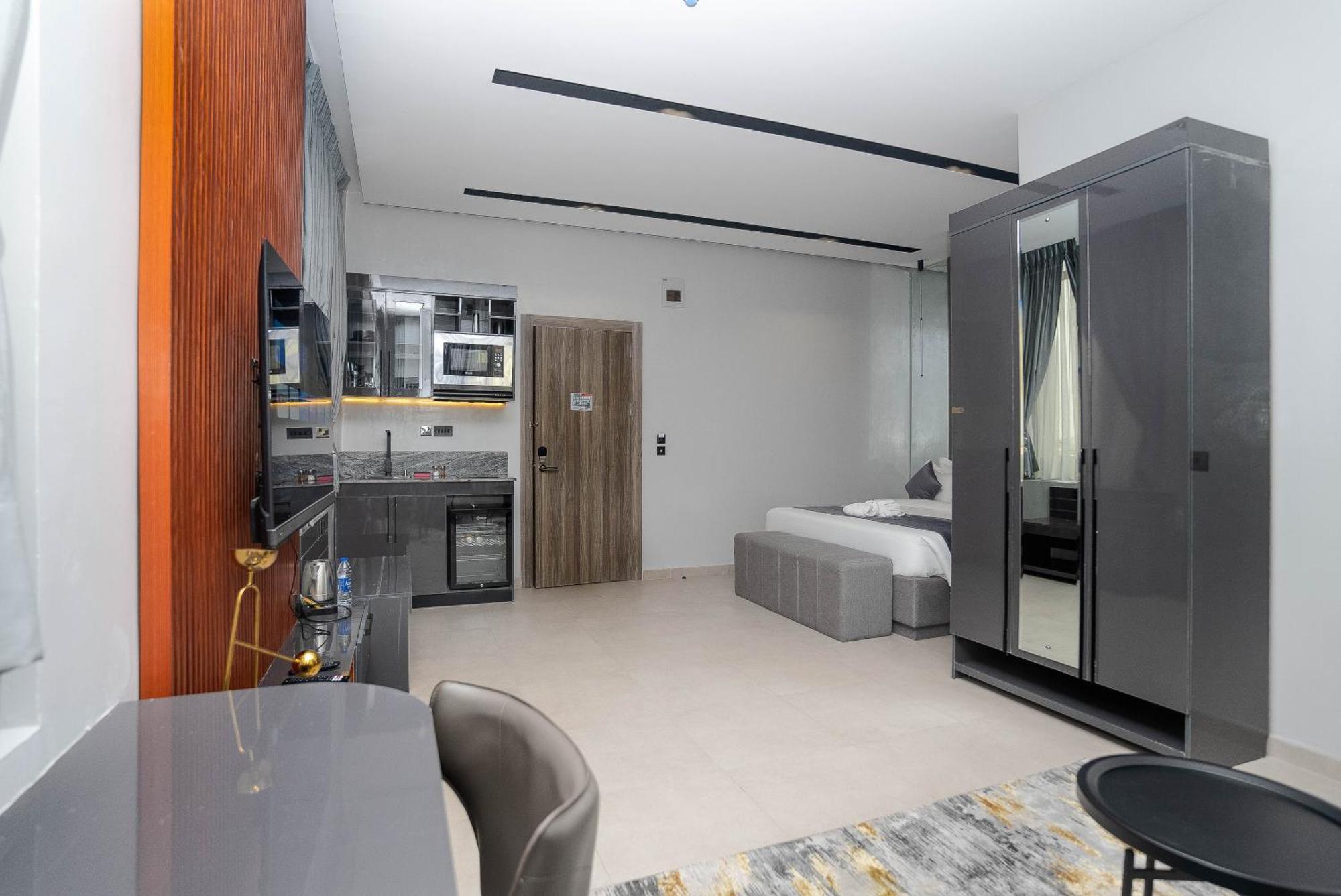 Gta Hotel Ikeja Buitenkant foto