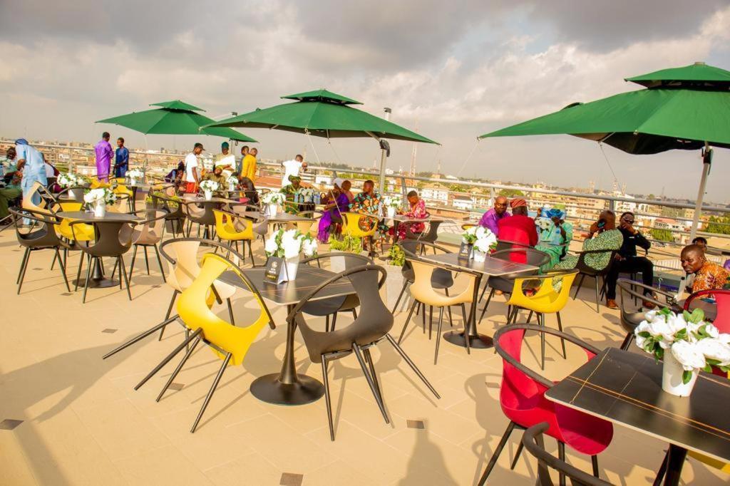 Gta Hotel Ikeja Buitenkant foto